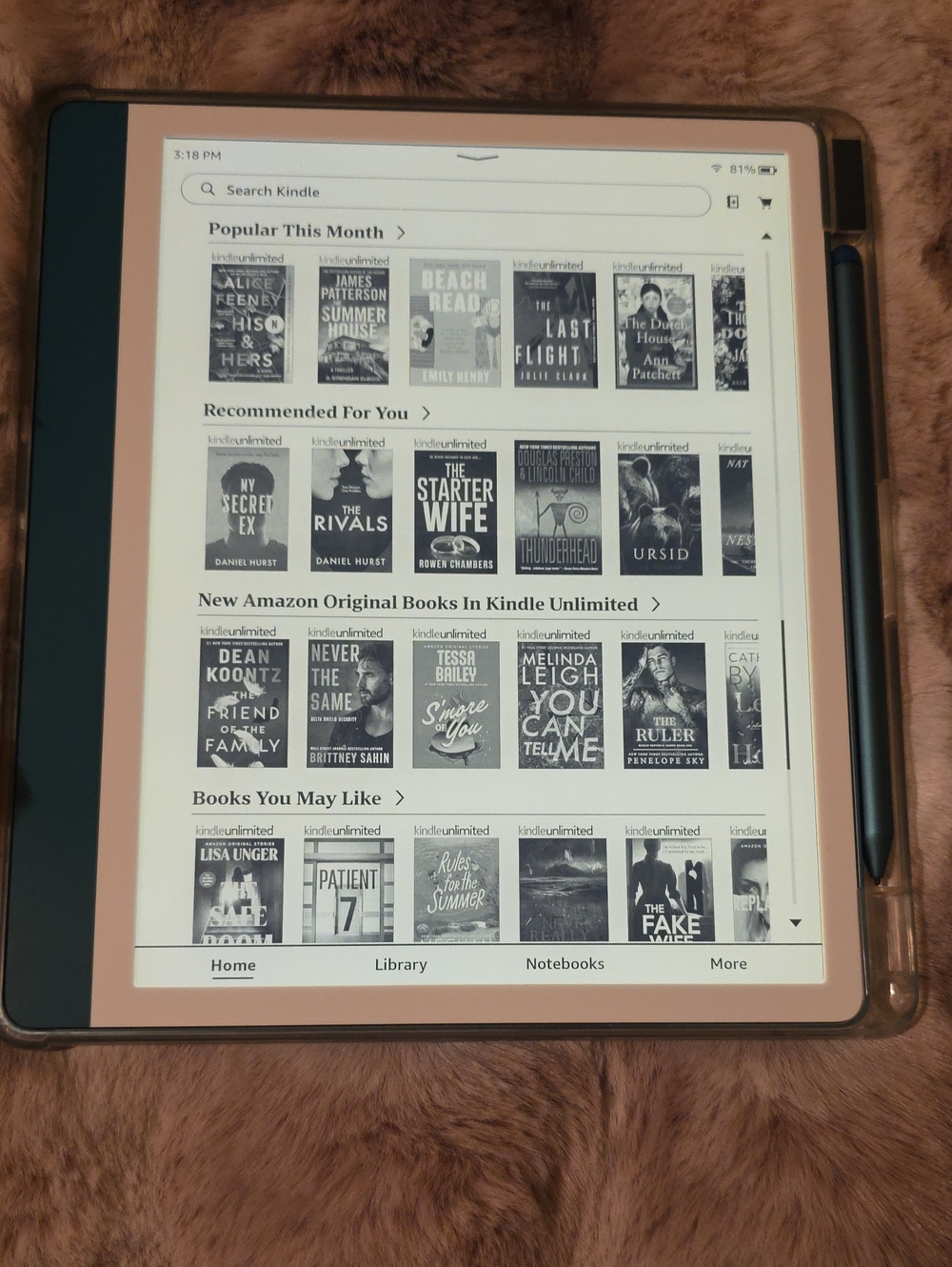 2024 Amazon Kindle Scribe eReader with 3 Protective Covers - Picture 2 of 7